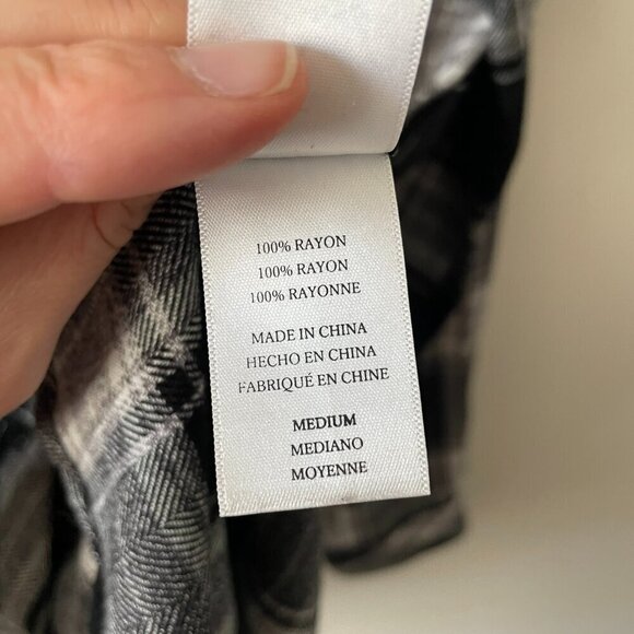 Rails Plaid Pattern Long Sleeve Collared Button Up Shirt Black Gray Medium - Picture 5 of 6